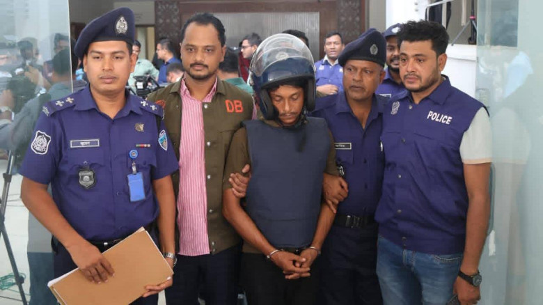চাঞ্চল্যকর মা-মেয়ে হত্যাকারী প্রধান আসামি তেজু বড়ুয়া আটক: চট্টগ্রাম জেলা পুলিশ