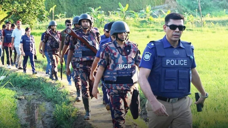 চট্টগ্রামে সলিমপুরে দুষ্কৃতকারীদের সংঘবদ্ধ তথ্যে যৌথ বাহিনীর